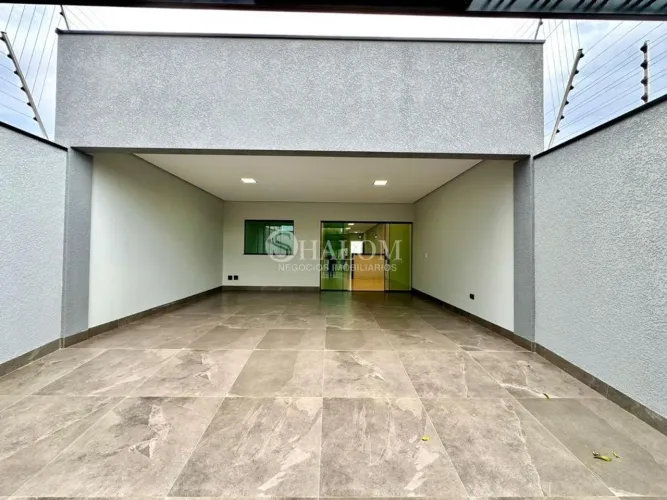 Casa à venda em Maringá, Jardim Três Lagoas, com 3 quartos, com 114 m²