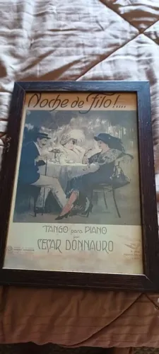 quadro tango vintage. moldurado c vidro. lindo! 22cm. larg e 32cm alt.