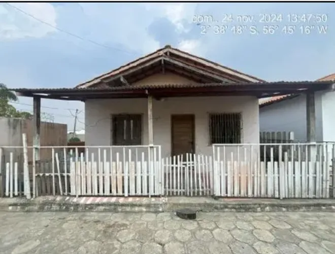 CASA NO BAIRRO LADY LAURA EM PARINTINS COM 2 QUARTOS E VARANDA - AM
