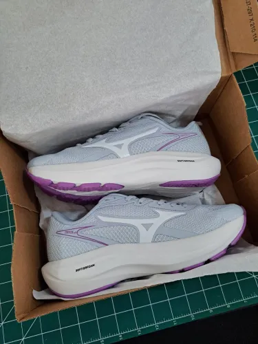 Mizuno virtue 2. Tam:37