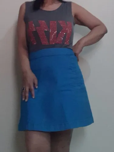 saia jeans com elastano Marisa tam. 38