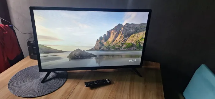 Vendo ou troco tv smarth 32 polegadas jvc