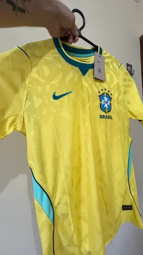 Camisa tailandesa versão jogador ?