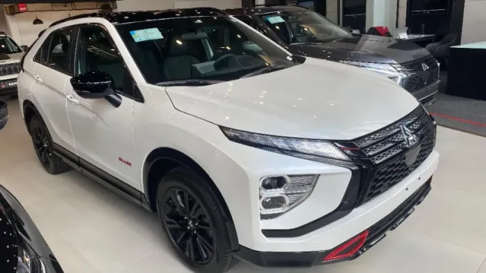 Mitsubishi Eclipse Cross HPE Black 1.5 16V 165cv Aut. 2026