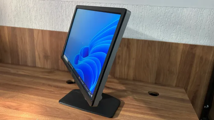 Monitor Empresarial Dell Modelo P2314H Articulado Barato e Bonito