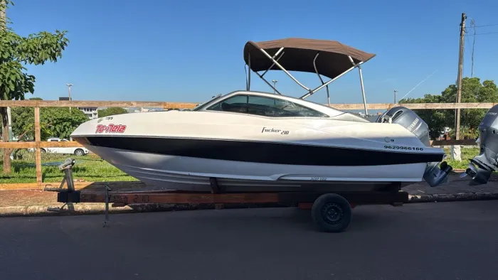 Lancha Focker 210 