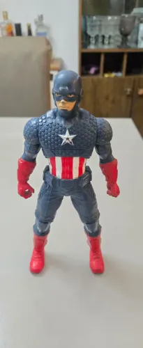 Bonecos marvel e vingadores original usado
