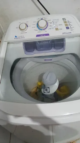 Máquina de lavar com defeito só na hora de centrífuga.