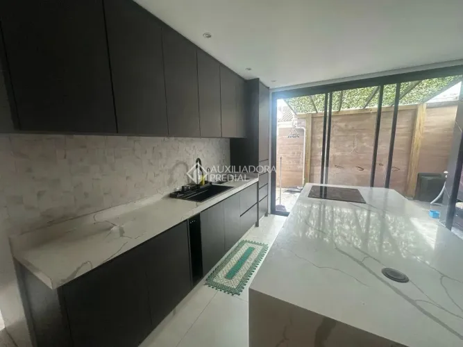 Casa a venda no condomínio Terra Nova no Bela Vista, Palhoça
