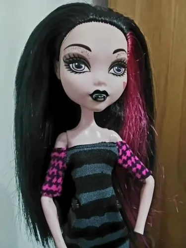 Boneca Monster High Draculaura - Draculocker 