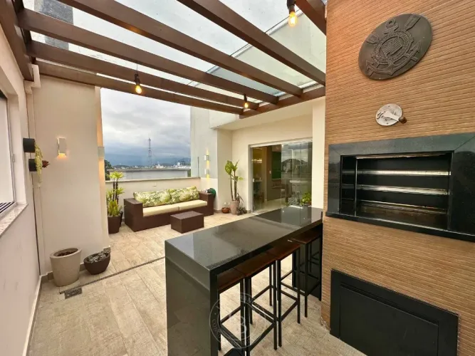 Cobertura Duplex à venda com 3 dormitórios sendo 2 suítes - Santo Antônio, Joinville/SC