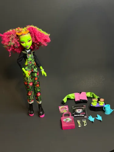 MONSTER HIGH G3 FEARBOOK VENUS