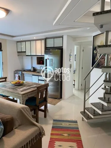 Cobertura 3 Quartos com Suíte, Ampla Área Privativa e Próxima ao Mar na Praia de 4 Ilhas -