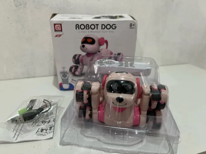 Robot Dog 2.4GHz 8-Wheeled Stunt Dog (Modelo BQ72 - Cor Rosa)