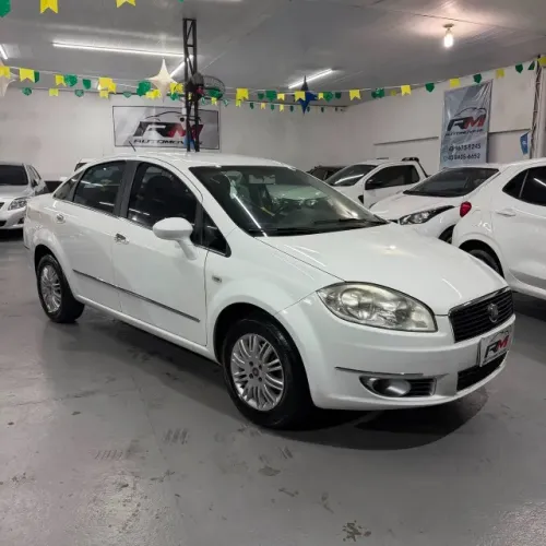 Fiat Linea Essence 1.8 Flex 16V 4P 2012