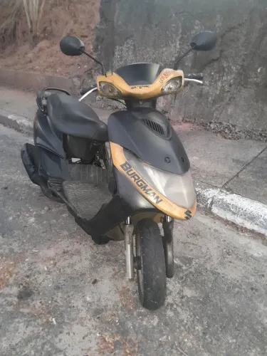SUZUKI BURGMAN 