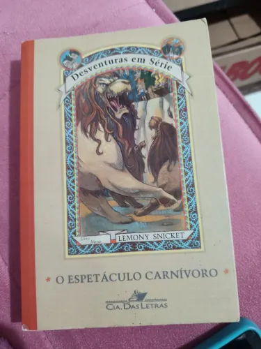 LIVRO O ESPETÁCULO CARNÍVORO (DESVENTURAS EM SÉRIE VOL 9)