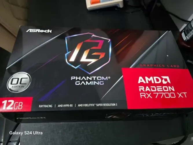 Placa de video RX 7700 XT ASROCK