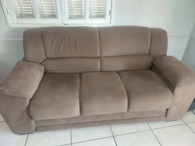 Jogo de Sofá 2 e 3 Lugares em Suede Marrom - Conservado
