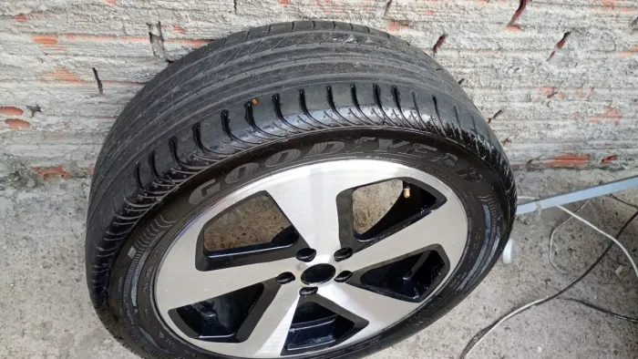 Vendo roda 17 5x100 do golf gti