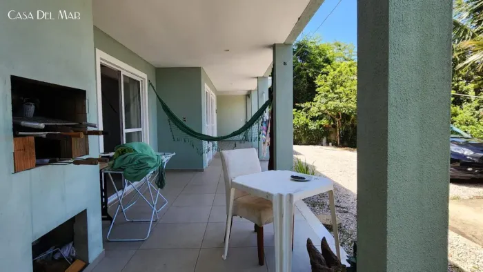Casa para Venda em Governador Celso Ramos, Palmas, 3 dormitórios, 2 suítes, 4 banheiros, 2