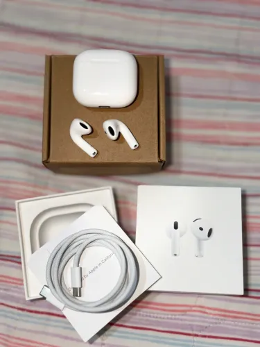 AirPods 4 Originais Apple - Lacrado/Estado de Novo + Nota Fiscal