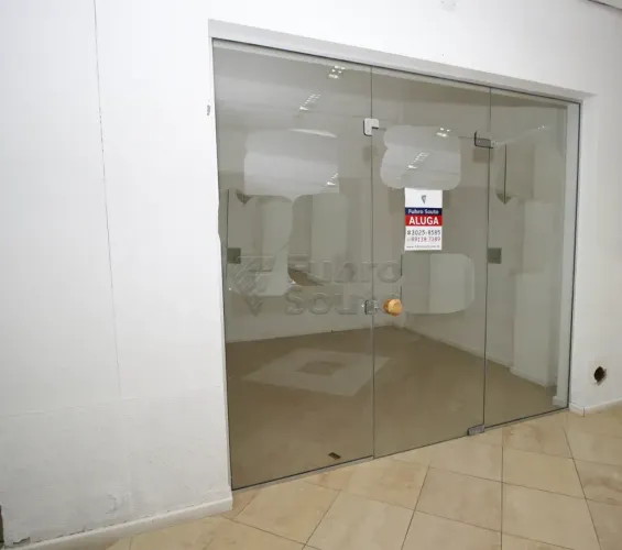 Comercial Sala em Condomínio em Pelotas