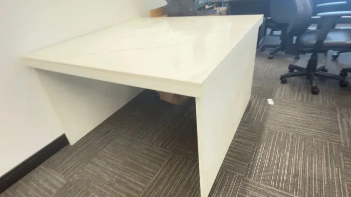 Mesa de jantar de Mármore Calacata maciça nova