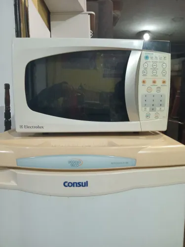 MICRO-ONDAS ELECTROLUX 20 L