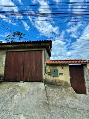 Casa de rua : / Residencial / Centro