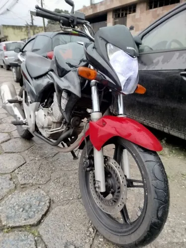 Mas a CB 300 para sair logo