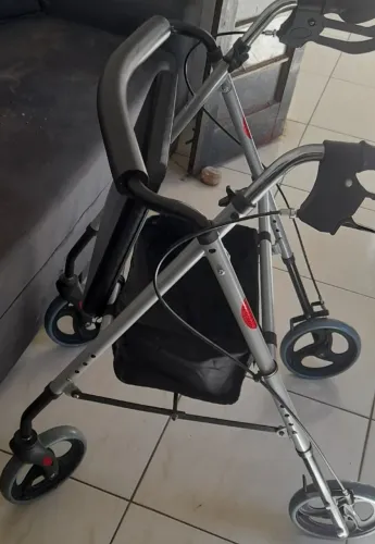 Andador para idosos