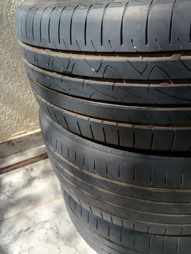 3 pneus 195/50 aro 16 continental, 70% de borracha 
