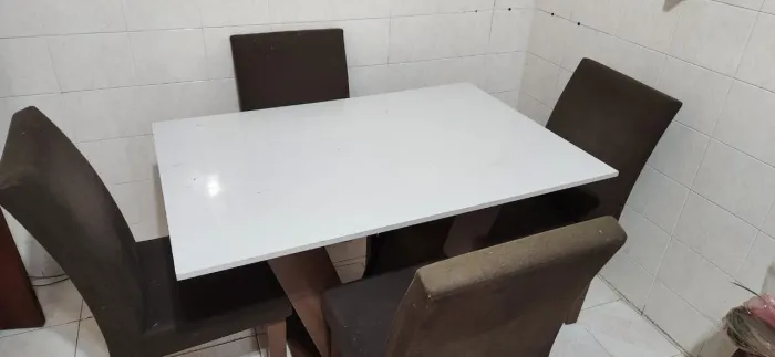 Mesa de 4 lugares