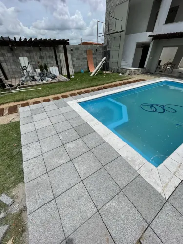 Borda atérmica para piscinas