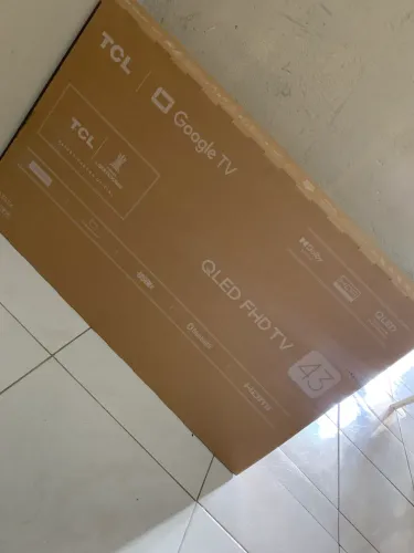 Smart Tv TCL de 43? zera 1 mes e uns dias de uso apenas