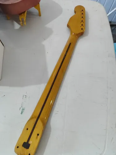 Braco guitarra strato semi novo