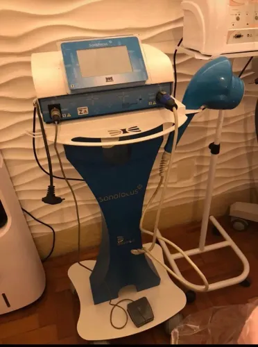 Aparelho de lipocavitação 