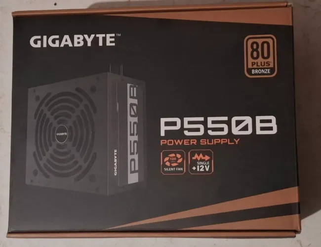Fonte Gigabyte P550B 550W - 80 Plus Bronze