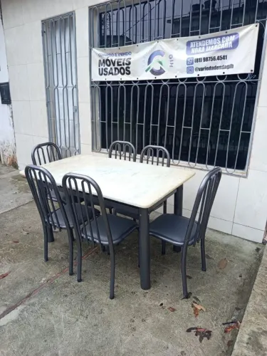 Mesa de mármore 
