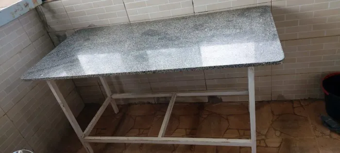 Mesa de granito 
