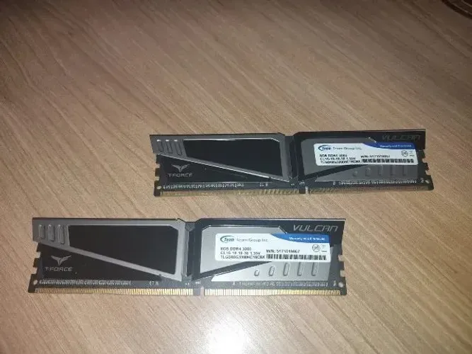 Memoria RAM DDR4 16GB (2*8GB) CL16 3000MHZ Team Group T-Force Vulcan