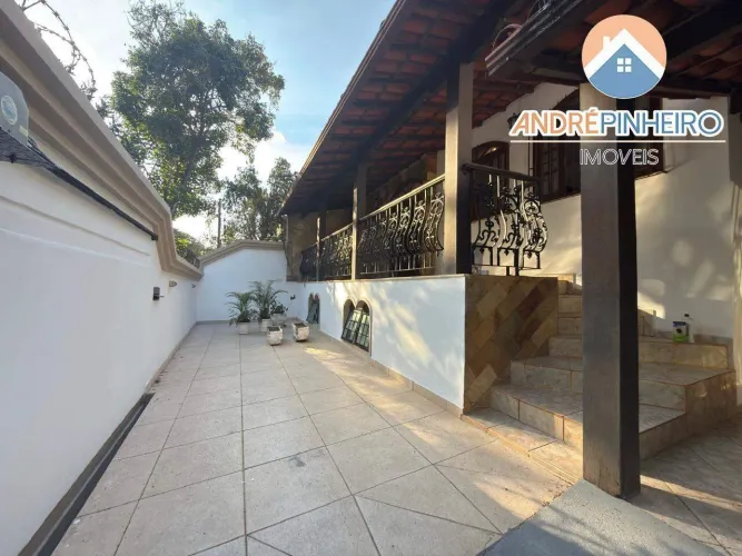 Casa exclusiva e espaçosa para aluguel em frente à Lagoa do Nado - Itapoã, em Belo Horizon