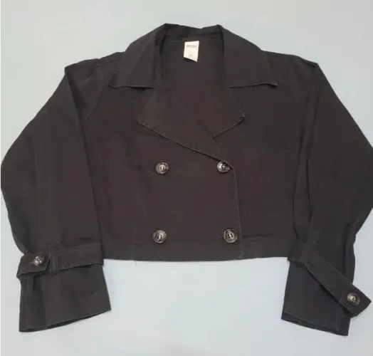 Jaqueta preta Cropped 46