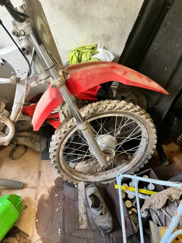 Moto de trilha para reforma 