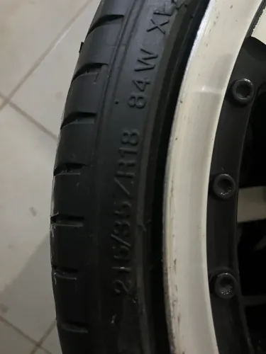 Rodas 18