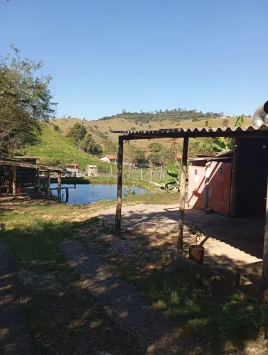 Vendo chácara Beira de Estrada - 200 metros da Tamoios