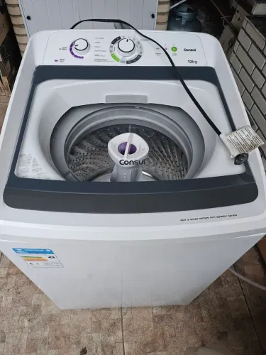 Máquina Consul 12 kilos.
