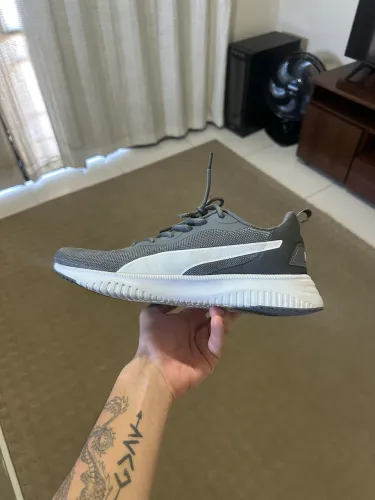 Tênis Puma Flyer Flex BDP Cinza 