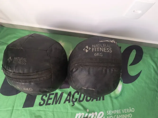 Bolas Medicinais (Wall Ball) Natural Fitness - 4kg e 6kg